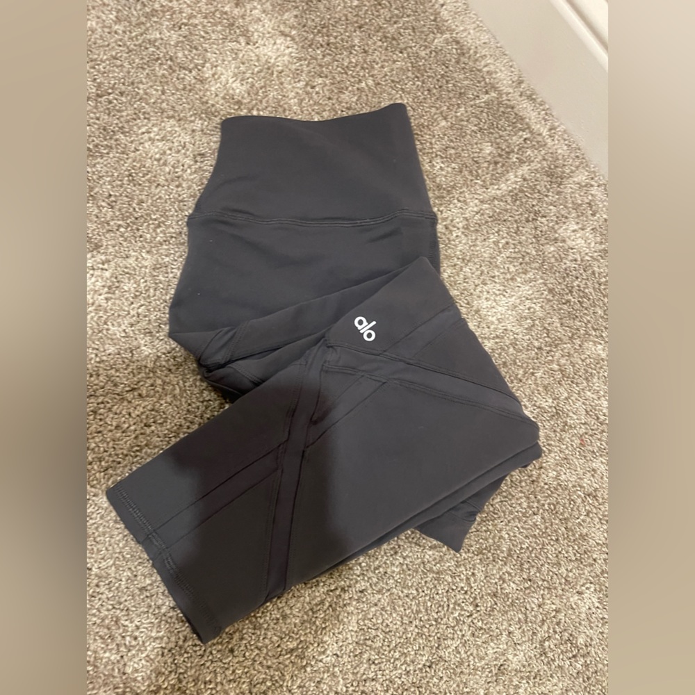 Graphite ALO Cut out leggings